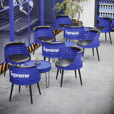 Good price Luxury Vintage Milk Tea Iron Art Sofa Outdoor Creative Coffee Shop Table Chair Set online